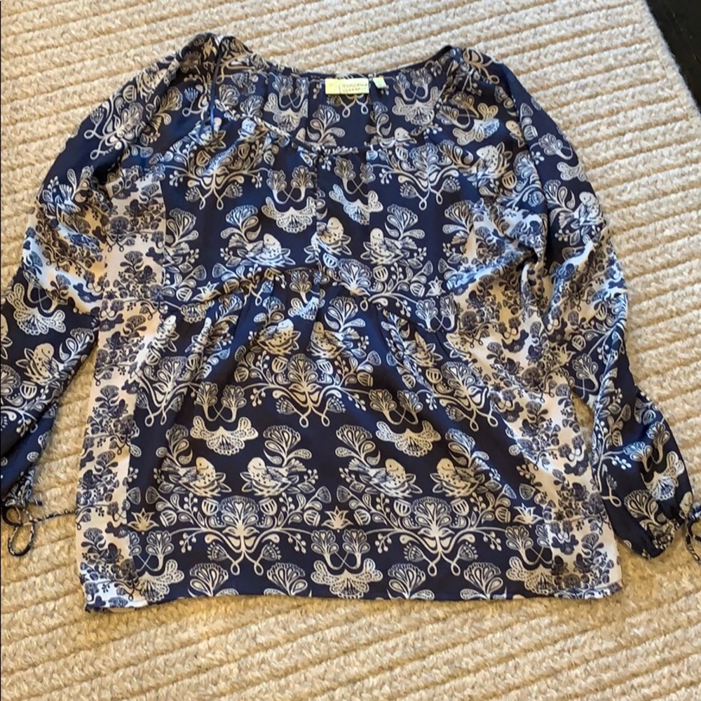 Gorgeous Princess Vera Wang Blouse.